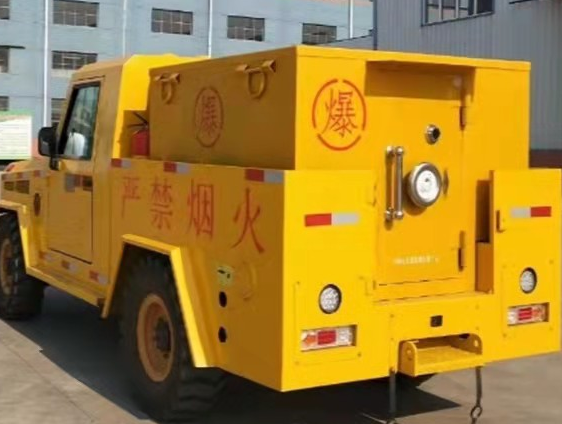 清新凯龙爆破器材运输车：保障爆破任务的安全运行